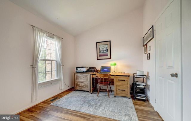 4113 MEADOW FIELD CT, Fairfax, VA 22033