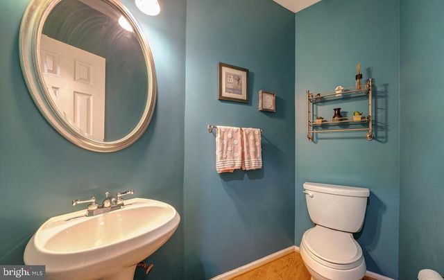 4113 MEADOW FIELD CT, Fairfax, VA 22033