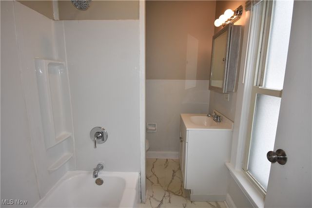 5425 Adams Avenue, Ashtabula, OH 44004