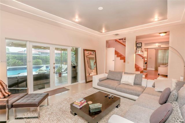 1700 SW 14th Ave, Miami, FL 33145