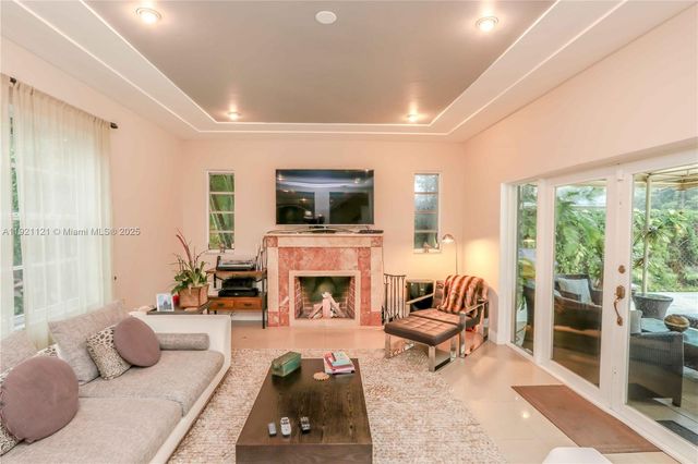 1700 SW 14th Ave, Miami, FL 33145