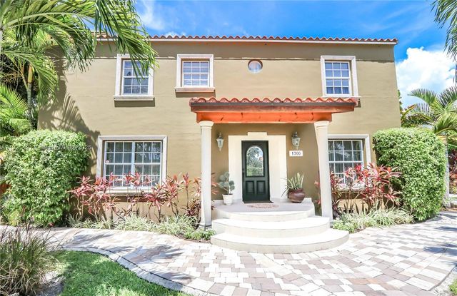 1700 SW 14th Ave, Miami, FL 33145