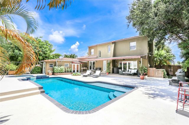 1700 SW 14th Ave, Miami, FL 33145