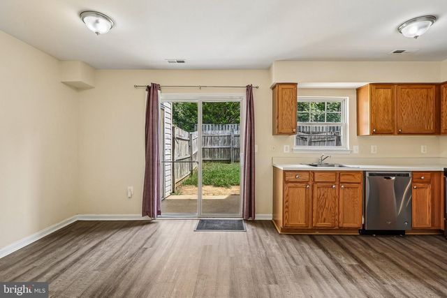 6233 E HIL MAR CIR, District Heights, MD 20747