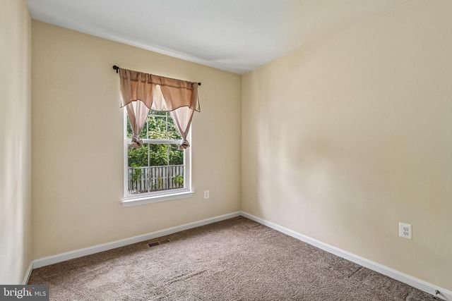 6233 E HIL MAR CIR, District Heights, MD 20747