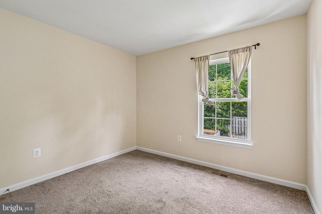 6233 E HIL MAR CIR, District Heights, MD 20747