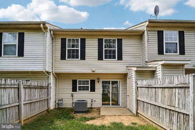 6233 E HIL MAR CIR, District Heights, MD 20747