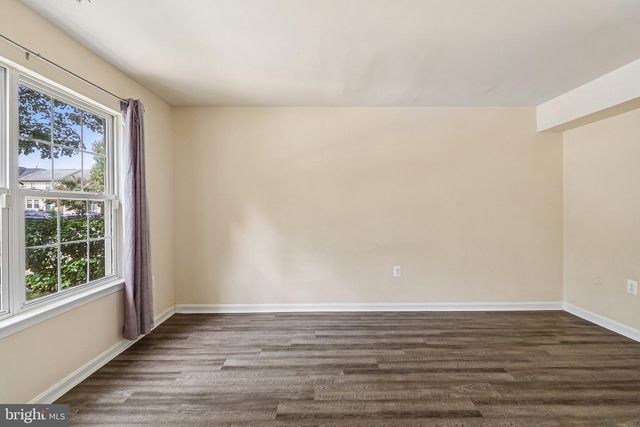 6233 E HIL MAR CIR, District Heights, MD 20747