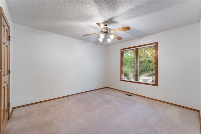 5 Ellesmere Lane, Bella Vista, AR 72714