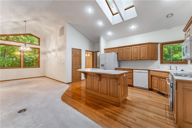 5 Ellesmere Lane, Bella Vista, AR 72714