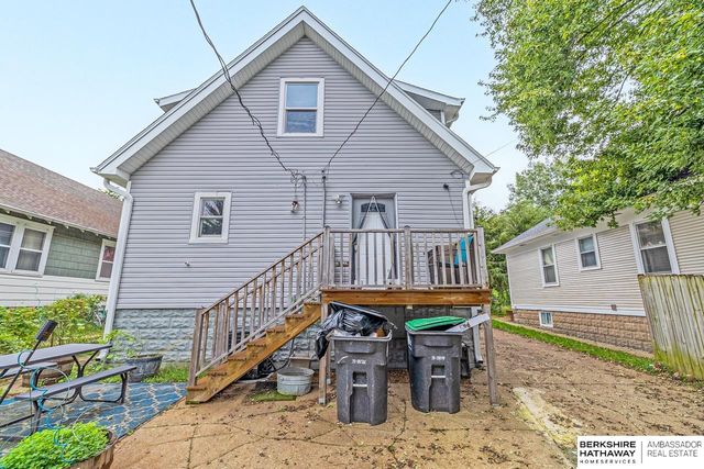 2732 N 48th Street, Omaha, NE 68104