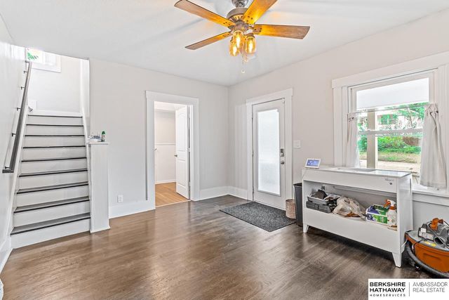 2732 N 48th Street, Omaha, NE 68104