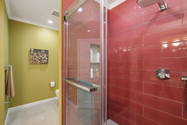 51 Florence St 51, Newton, MA 02467