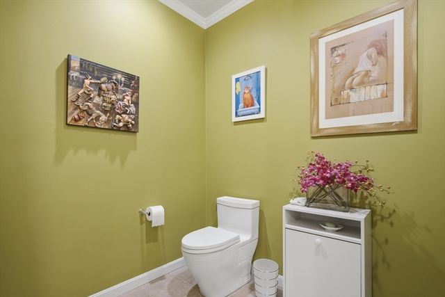 51 Florence St 51, Newton, MA 02467