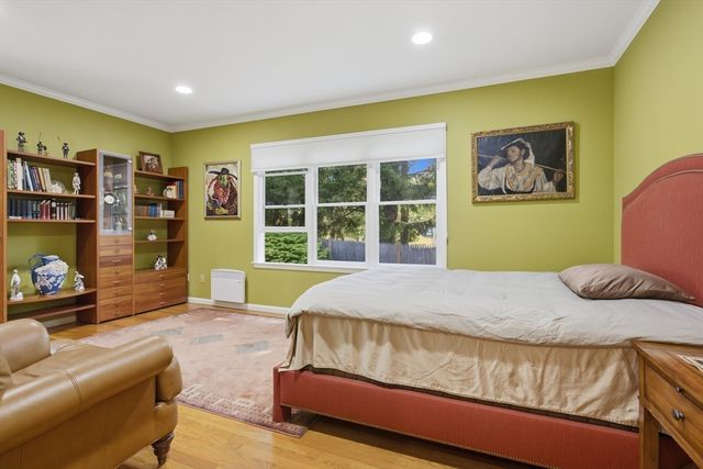 51 Florence St 51, Newton, MA 02467