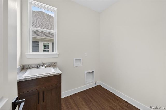 1436 Turner Drive 7, Commerce Twp, MI 48390