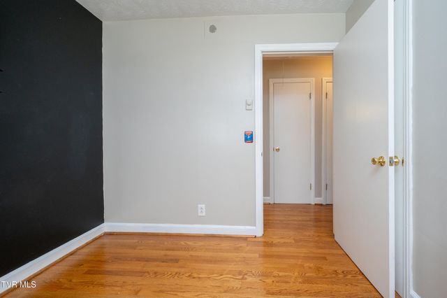 361 Woodcrest Drive, Kingsport, TN 37663