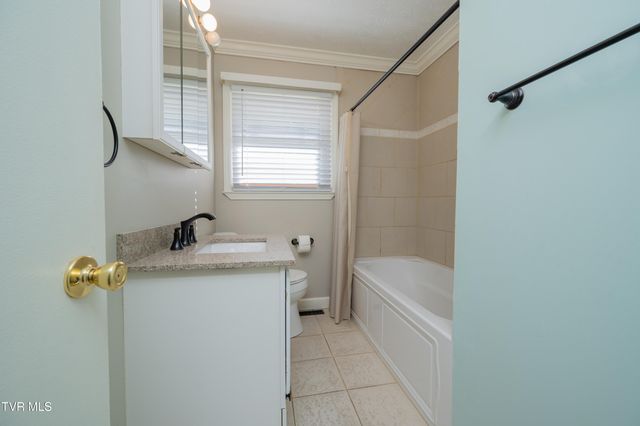 361 Woodcrest Drive, Kingsport, TN 37663