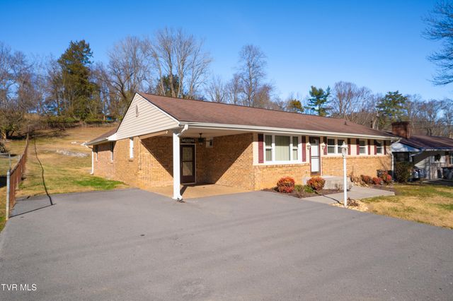 361 Woodcrest Drive, Kingsport, TN 37663