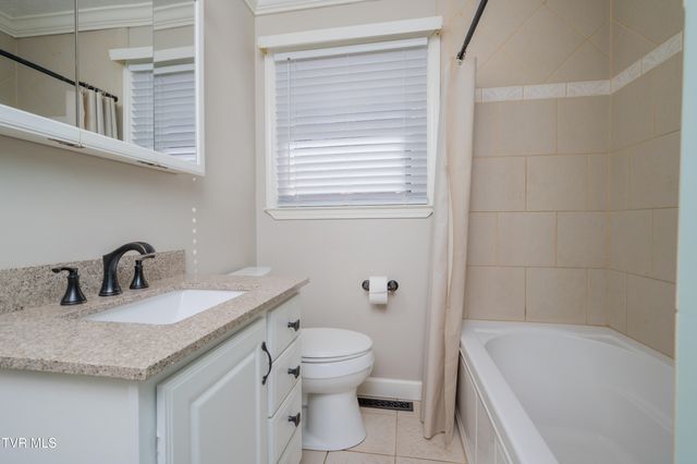 361 Woodcrest Drive, Kingsport, TN 37663