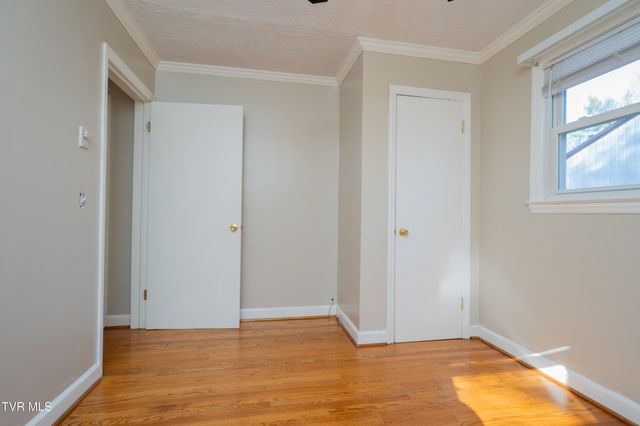 361 Woodcrest Drive, Kingsport, TN 37663