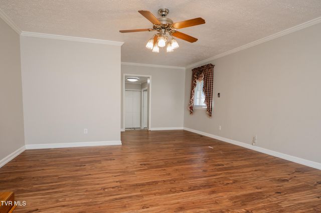 361 Woodcrest Drive, Kingsport, TN 37663