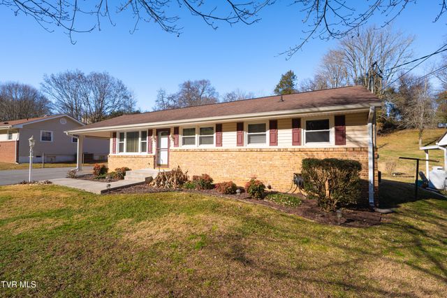 361 Woodcrest Drive, Kingsport, TN 37663