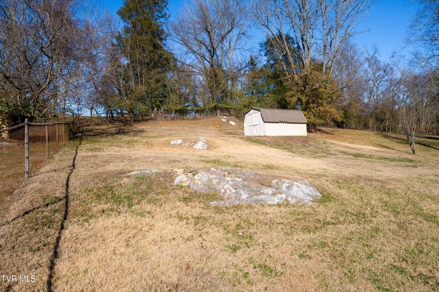 361 Woodcrest Drive, Kingsport, TN 37663