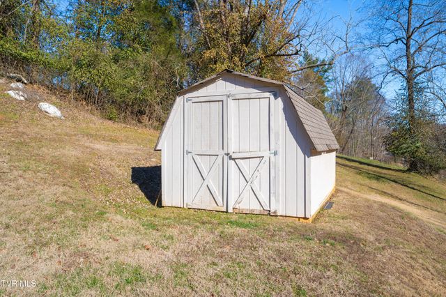 361 Woodcrest Drive, Kingsport, TN 37663