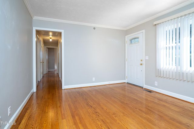 361 Woodcrest Drive, Kingsport, TN 37663