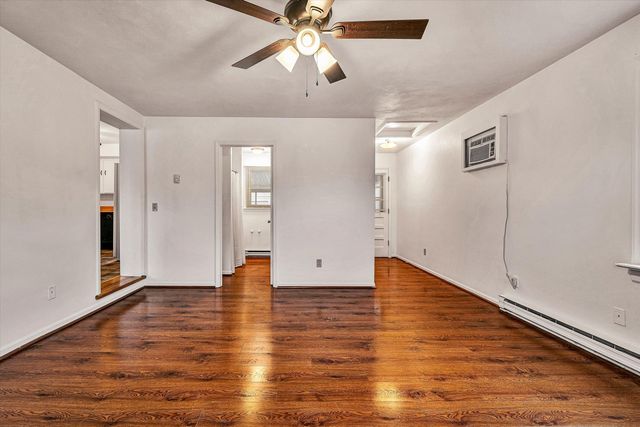 3853 Thompson LN, Roanoke, VA 24018