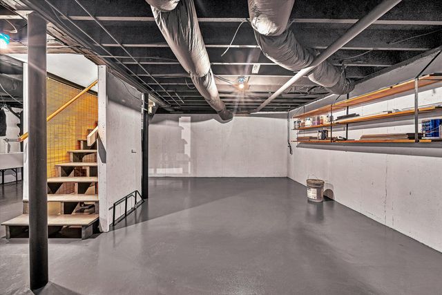 3853 Thompson LN, Roanoke, VA 24018