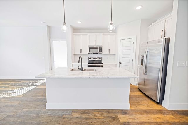 508 Sunflower Dr, Smyrna, TN 37167