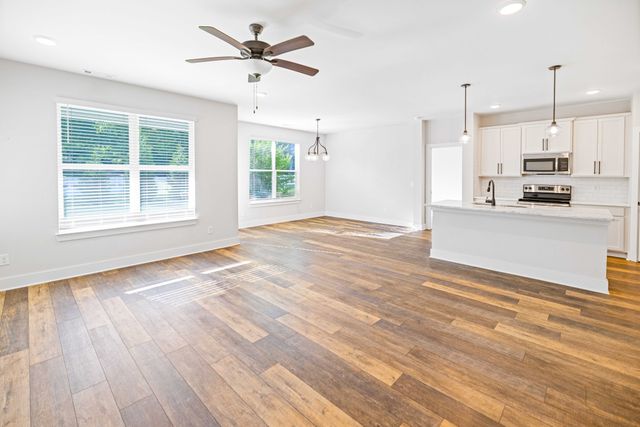 508 Sunflower Dr, Smyrna, TN 37167