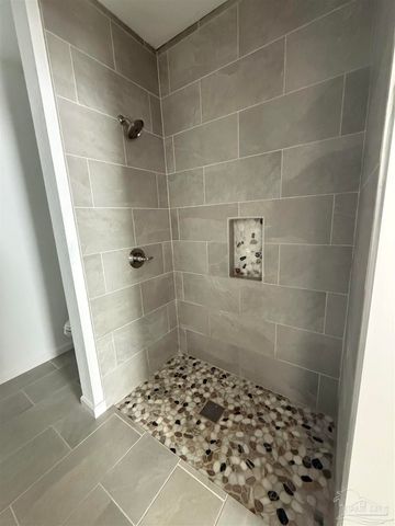 654 Nix Rd, Pensacola, FL 32506