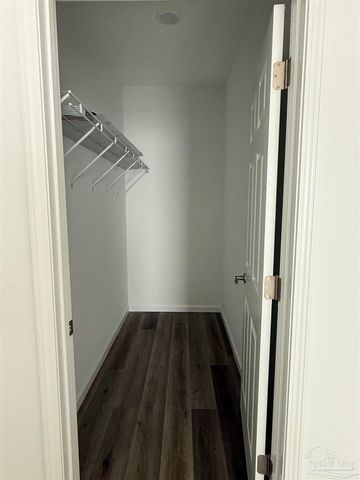 654 Nix Rd, Pensacola, FL 32506