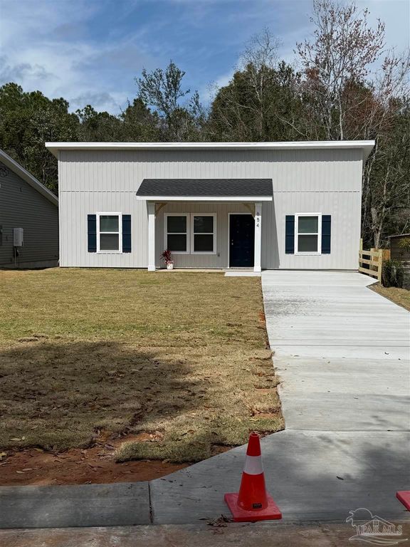 654 Nix Rd, Pensacola, FL 32506