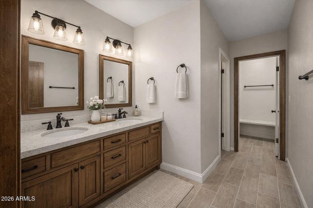 9420 N 38th Street, Phoenix, AZ 85028
