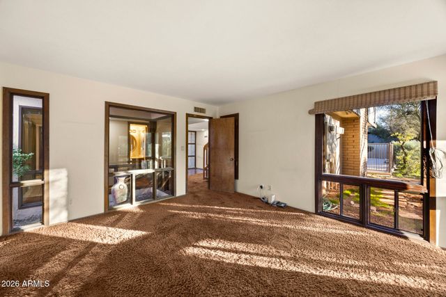 9420 N 38th Street, Phoenix, AZ 85028