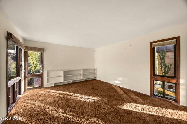 9420 N 38th Street, Phoenix, AZ 85028