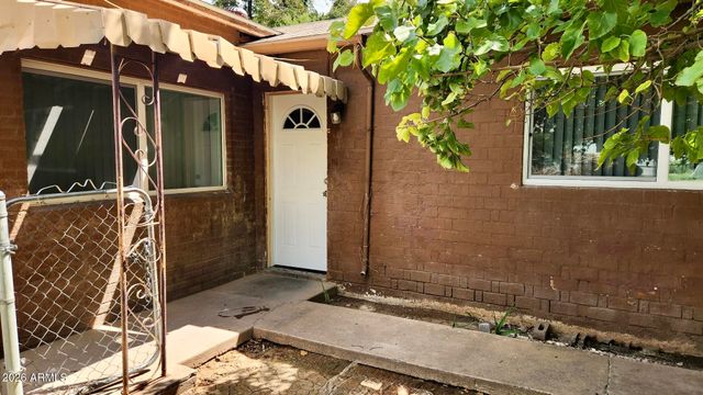 7561 N 27th Avenue, Phoenix, AZ 85051