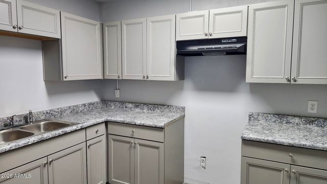 7561 N 27th Avenue, Phoenix, AZ 85051