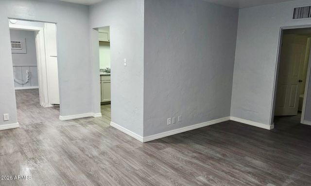 7561 N 27th Avenue, Phoenix, AZ 85051