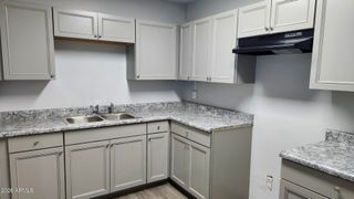 7561 N 27th Avenue, Phoenix, AZ 85051