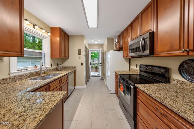 12 Drakesway Court, Durham, NC 27713