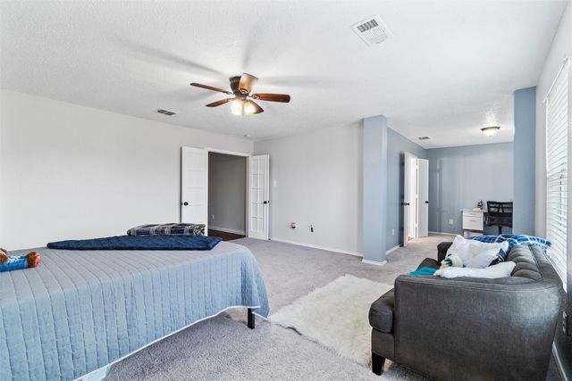 614 Pondview Drive, Cedar Hill, TX 75104