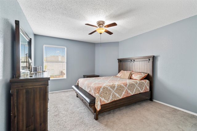 614 Pondview Drive, Cedar Hill, TX 75104