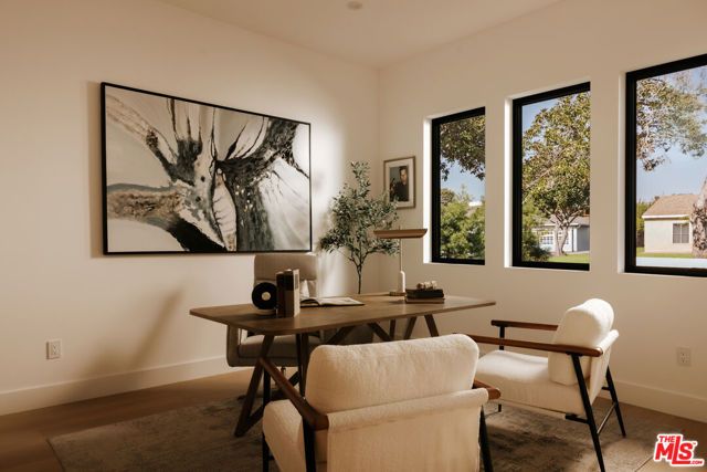 3621 Moore Street, Los Angeles, CA 90066