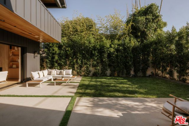 3621 Moore Street, Los Angeles, CA 90066