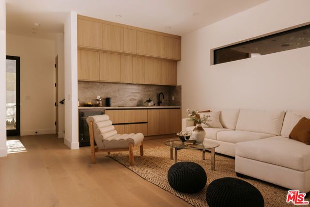 3621 Moore Street, Los Angeles, CA 90066